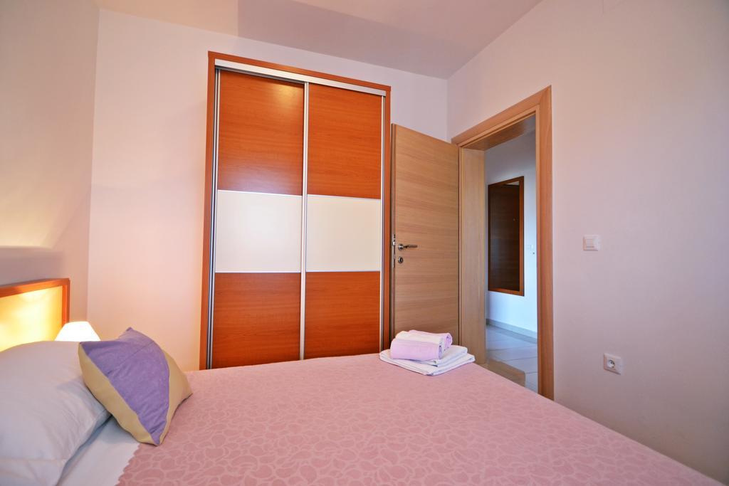 Apartments Ivana Светі Филип-і-Яков Екстер'єр фото