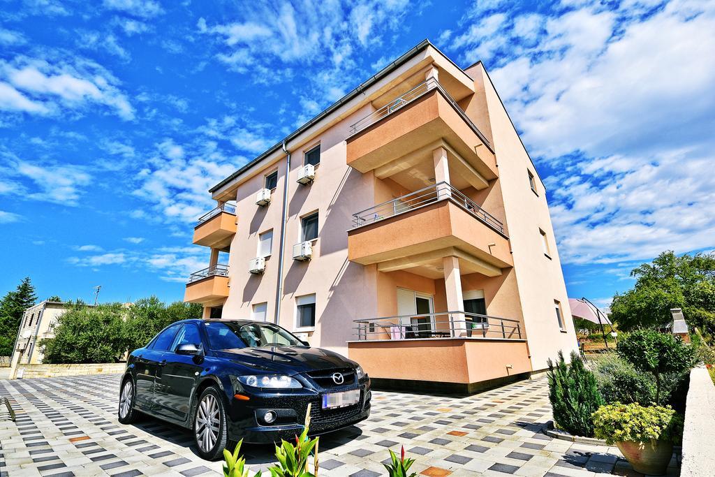 Apartments Ivana Светі Филип-і-Яков Екстер'єр фото