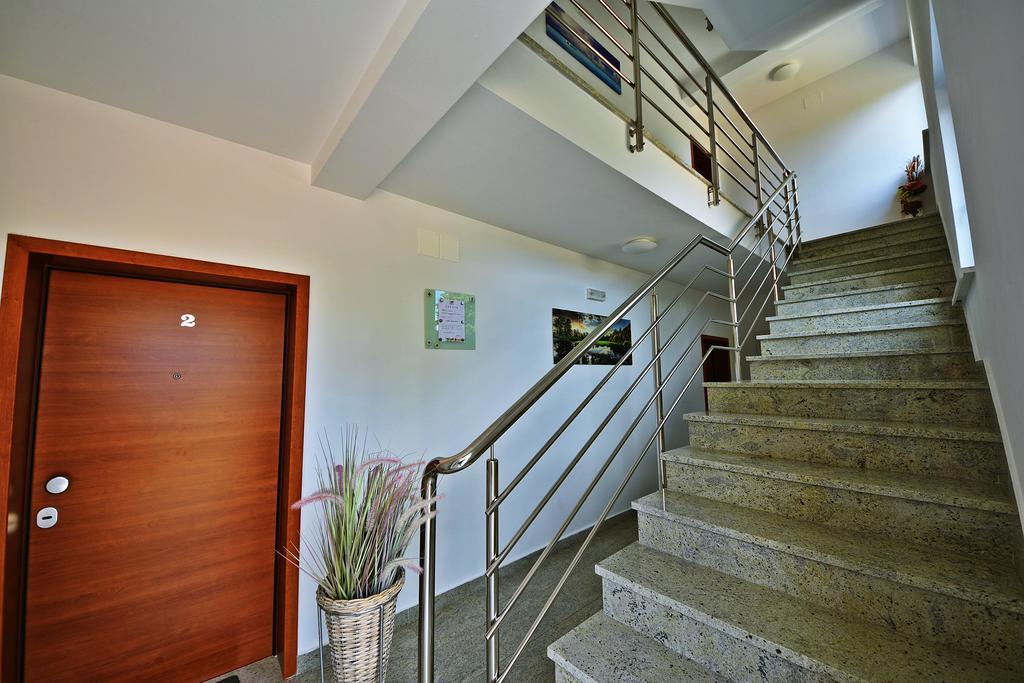 Apartments Ivana Светі Филип-і-Яков Екстер'єр фото